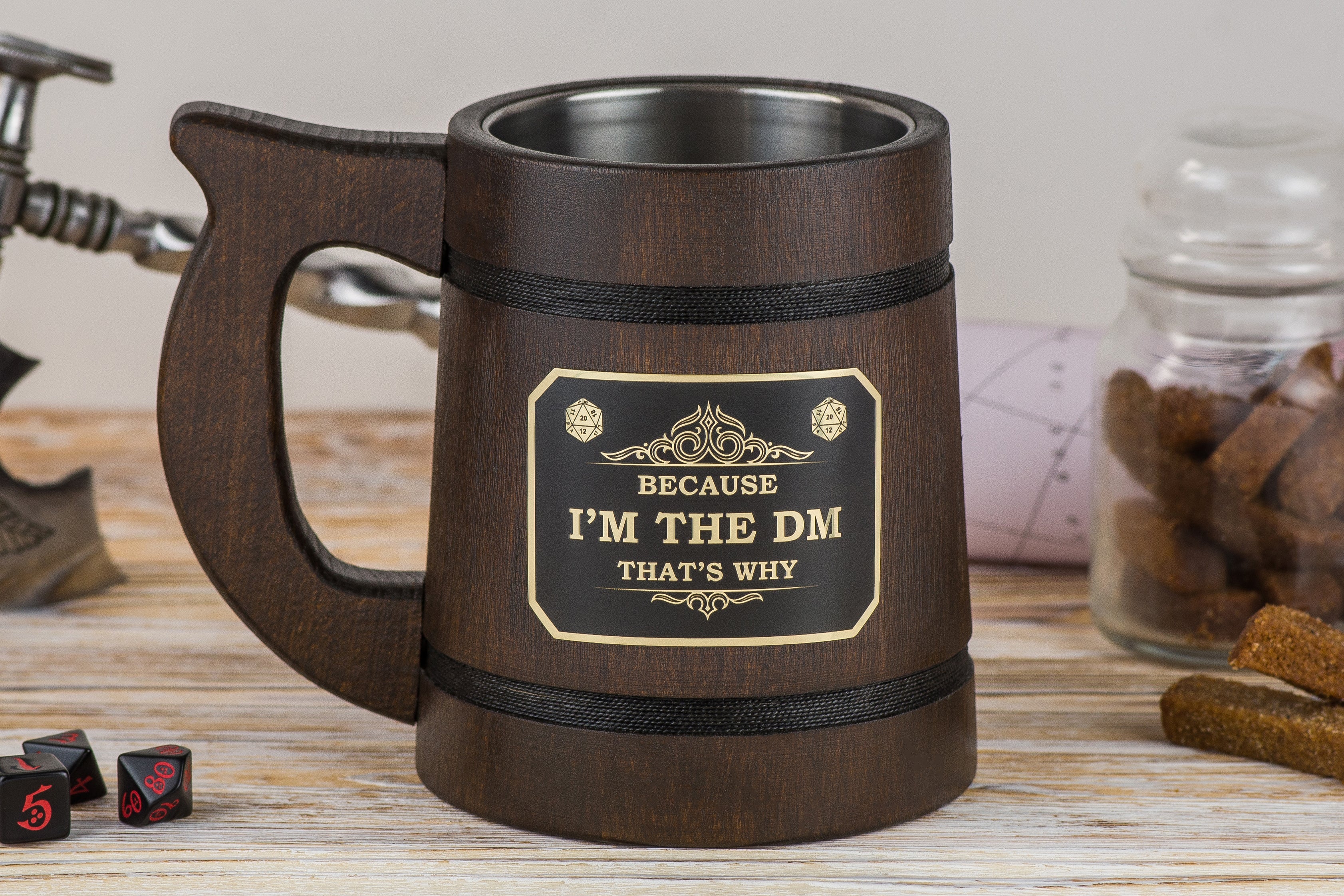 Dungeon Master mug with engraved plaque "Because I am DM", DND Mugs - GravisCup