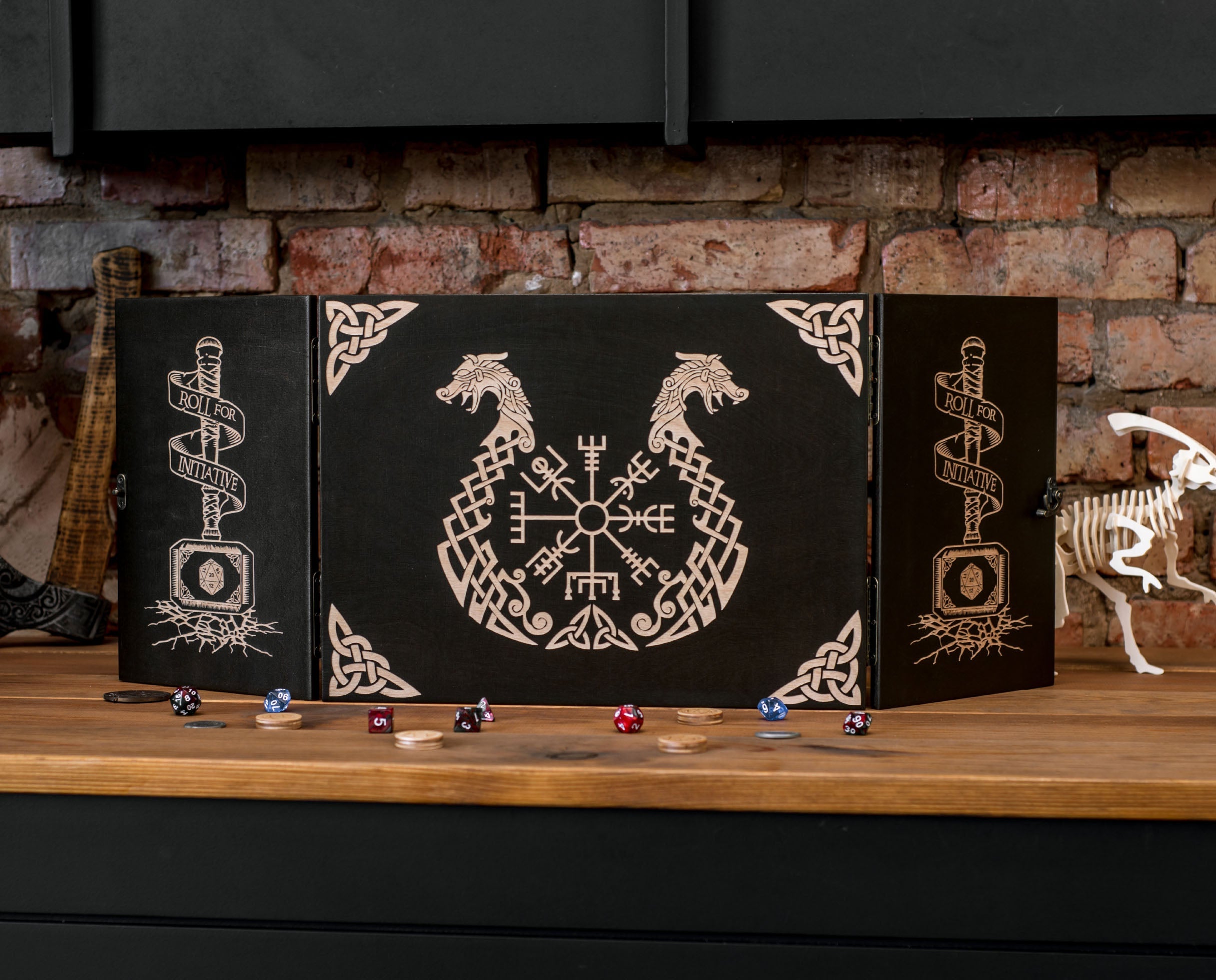Nordic Dungeon Master wooden screen with magnets, Dungeon master screens - GravisCup