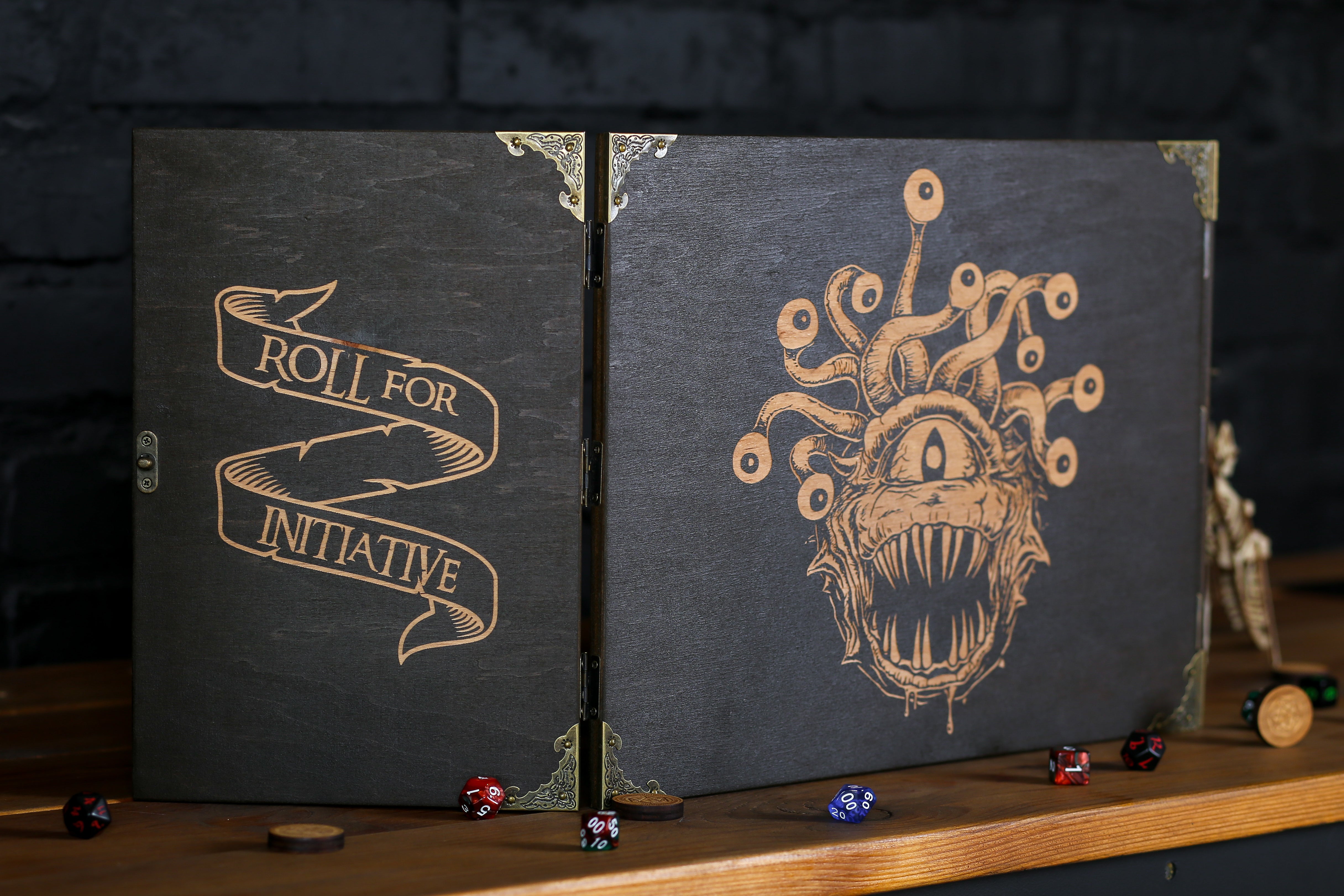 Dungeon Master wood magnetic screen "Beholder", Dungeon master screens - GravisCup