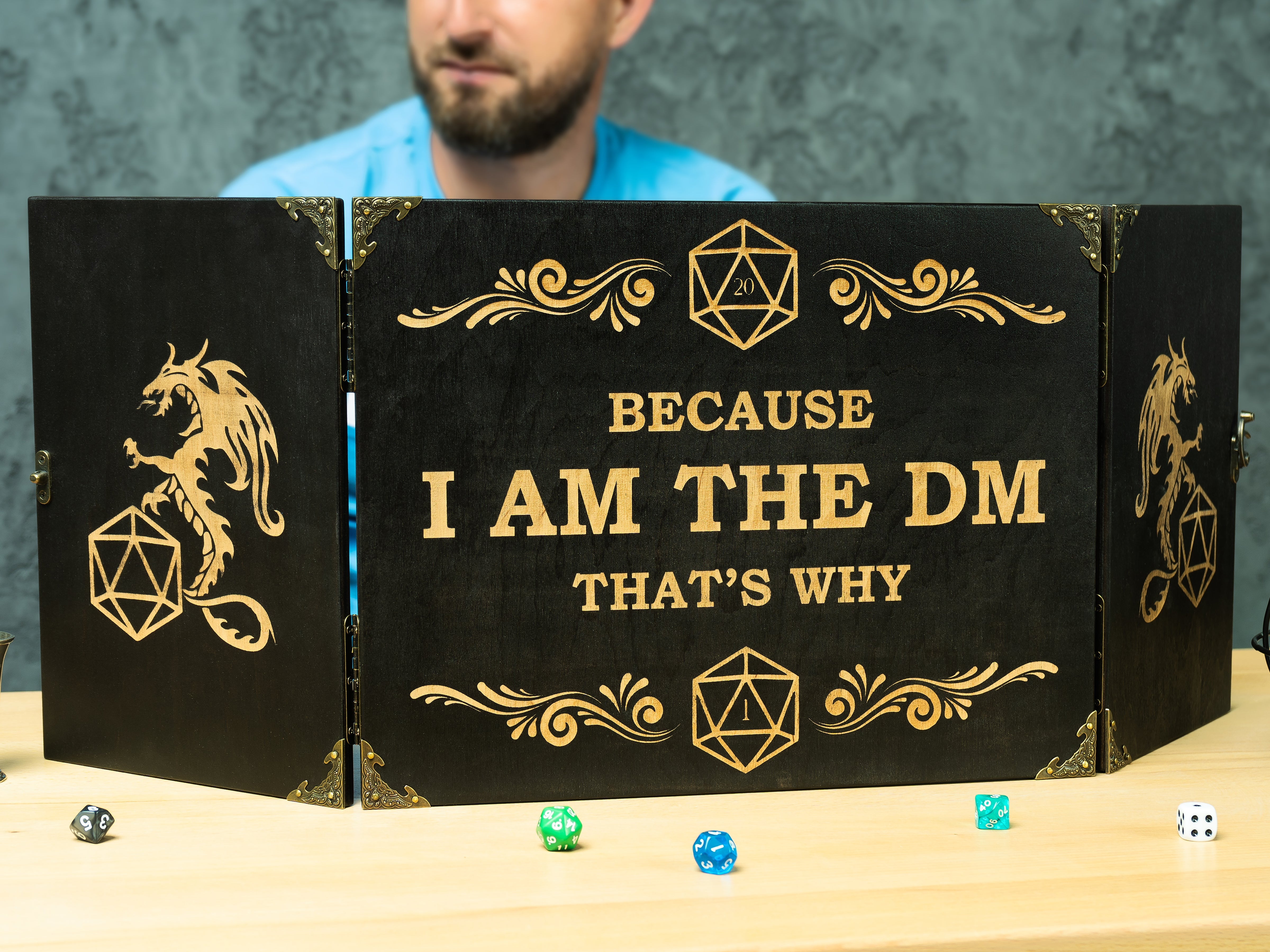 Dungeon Master wood screen "Because I am DM that is why", Dungeon master screens - GravisCup