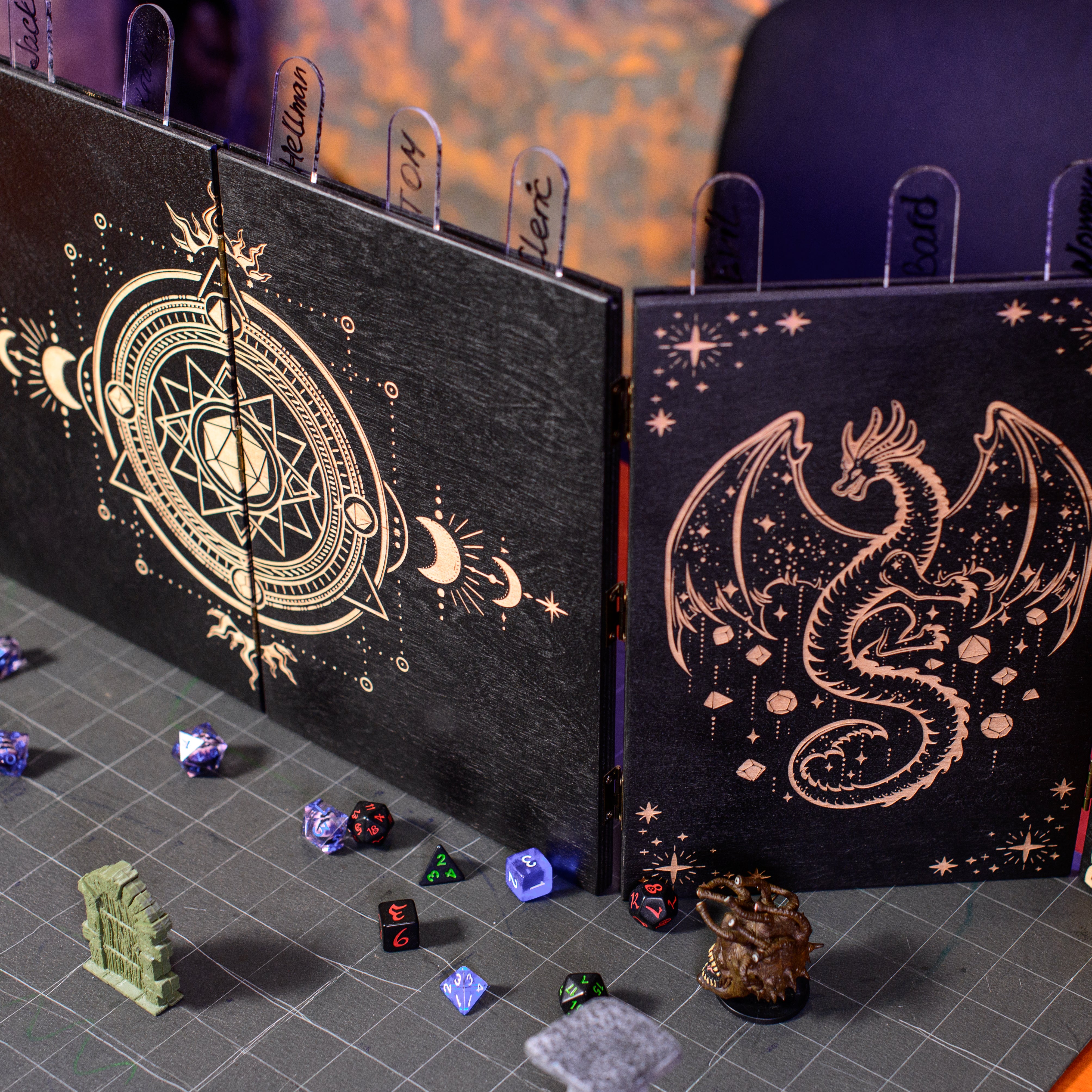 Game Master Screen with 6 Panels – Magnetic Wooden RPG Screen